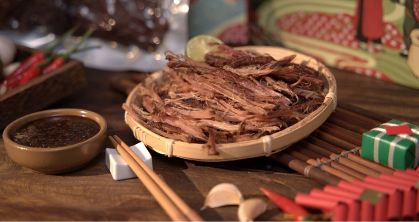 thịt trâu gác bếp