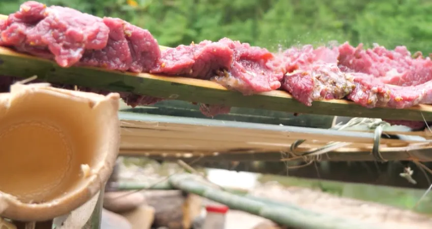 Cách Làm Thịt Trâu Nướng Tây Bắc Chuẩn Vị Ướp thịt trâu